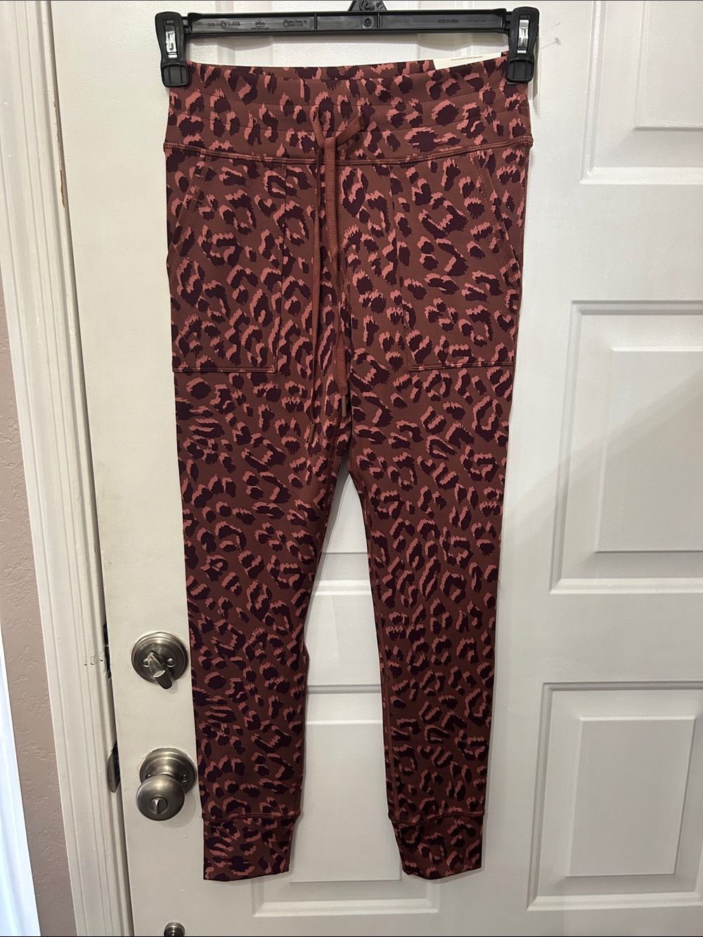 aerie Offline High-Rise Leopard Leggings - Rust & Mauve